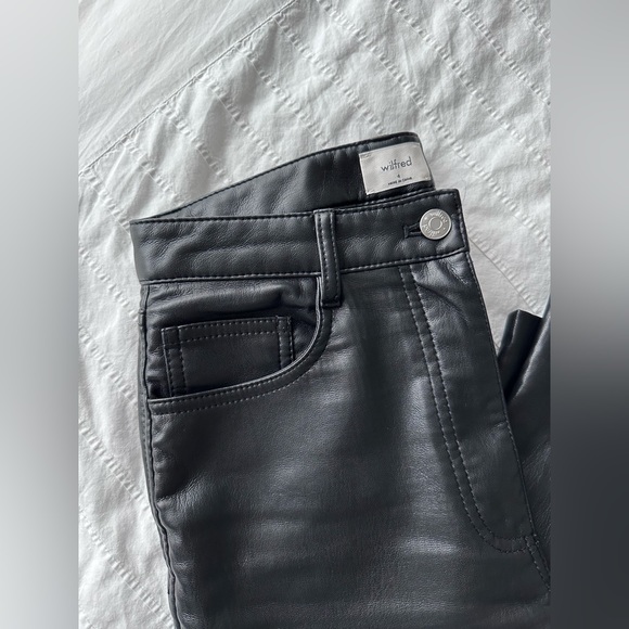 Aritzia Wilfred Cropped Melina Black Vegan Leather pants size 4 - Picture 8 of 11